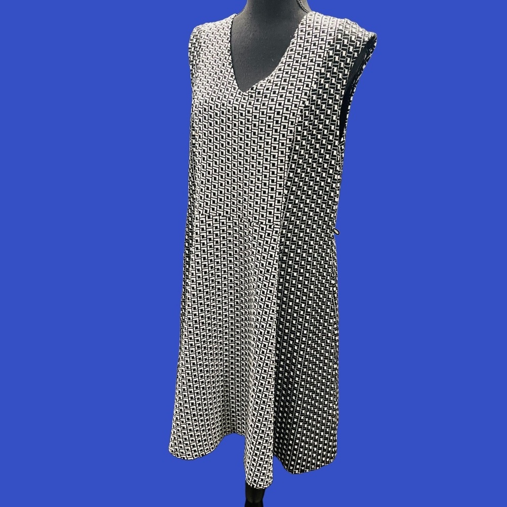 Geometric Black White Mod Fit & Flare Midi Dress 18/20